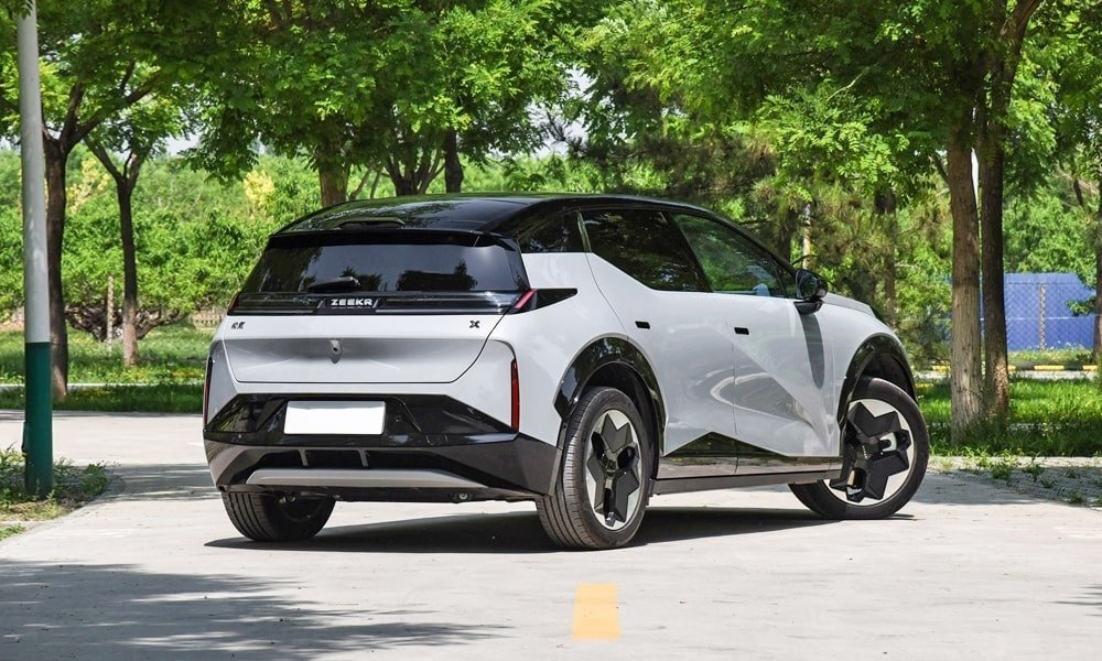 Zeekr X Privilege AWD (2023-…) rear quarter, three-quarter view, diagonal, exterior