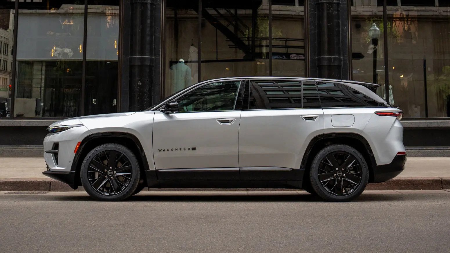 Pgc Cars Jeep Wagoneer S Launch Edition 2026 - Electric SUV USA Overview | Green ...