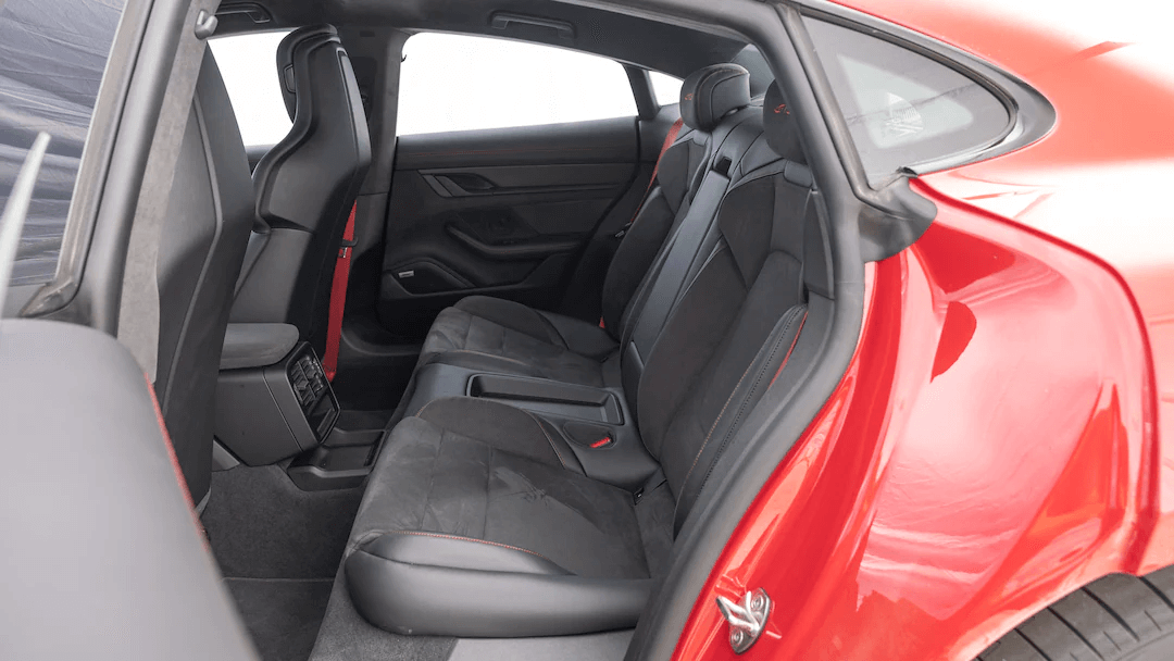 Porsche Taycan GTS (2022-2024) rear seats, back seats, passenger seats, legroom, headroom, interior