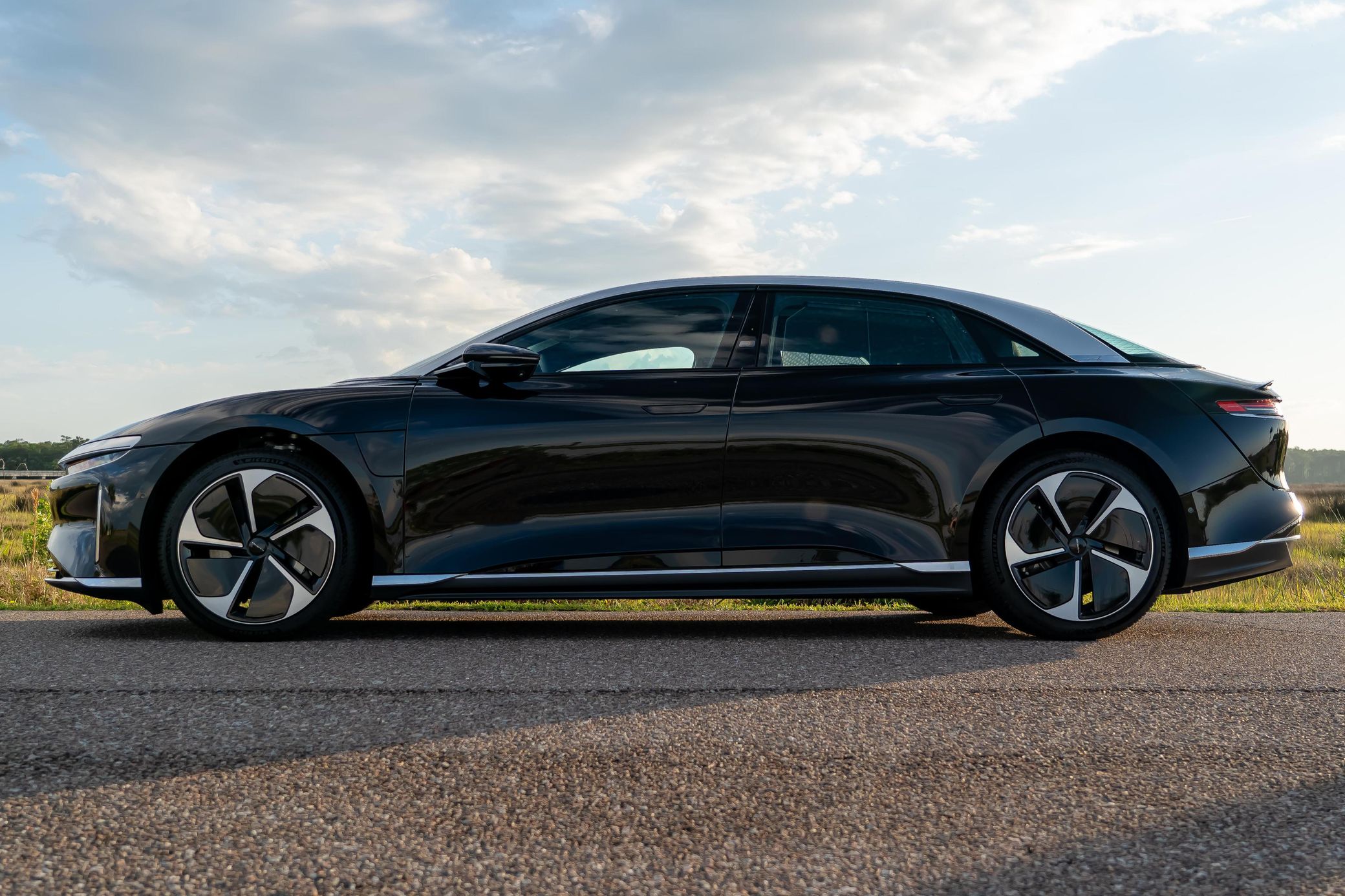 Lucid Air Pure RWD 2025 - EV Range Map Global | Green Cars Compare