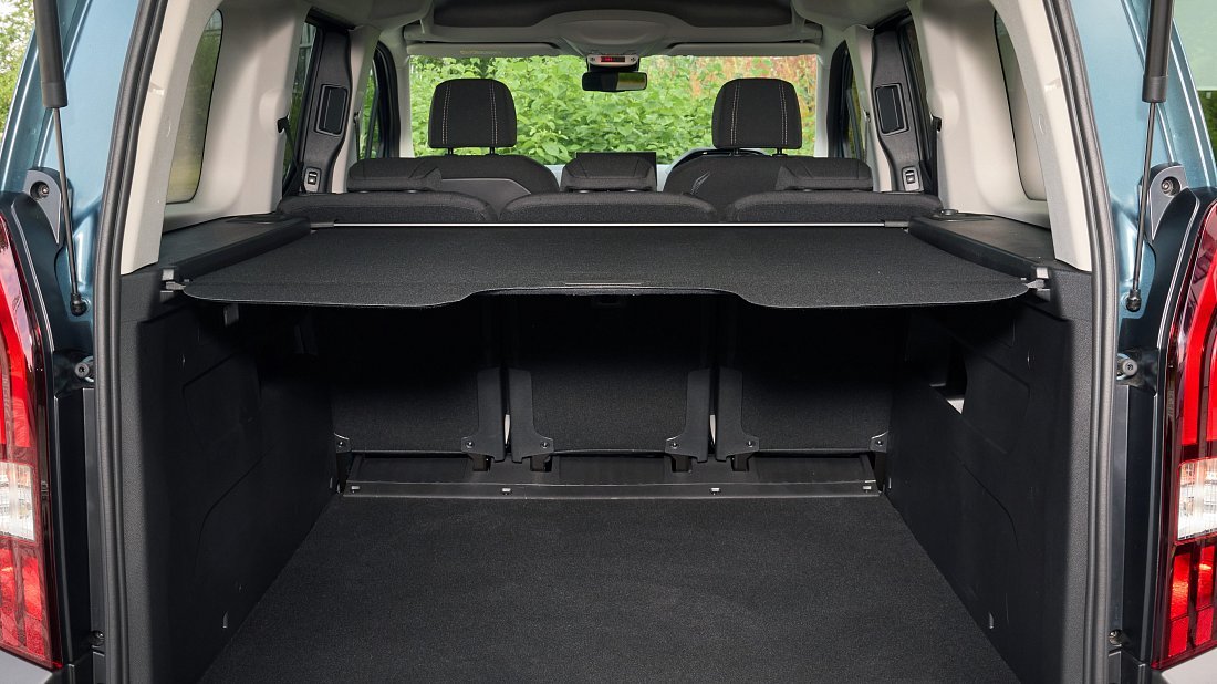 Peugeot e-Rifter XL 50 kWh (2024-...) trunk, boot, seats up, seats upright, cargo space, cargo volume, cargo capacity, storage