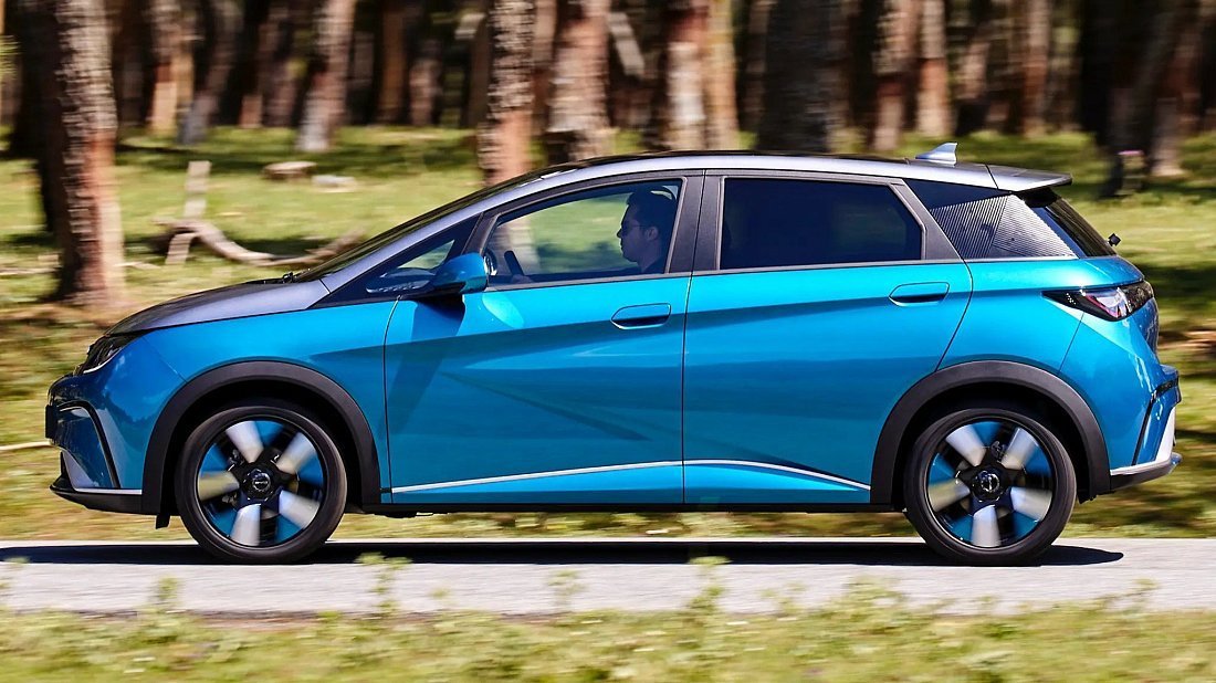 BYD Dolphin Boost 2026 Video Reviews USA Green Cars Compare BYD Dolphin Boost 2026 Video Reviews USA Green Cars Compare