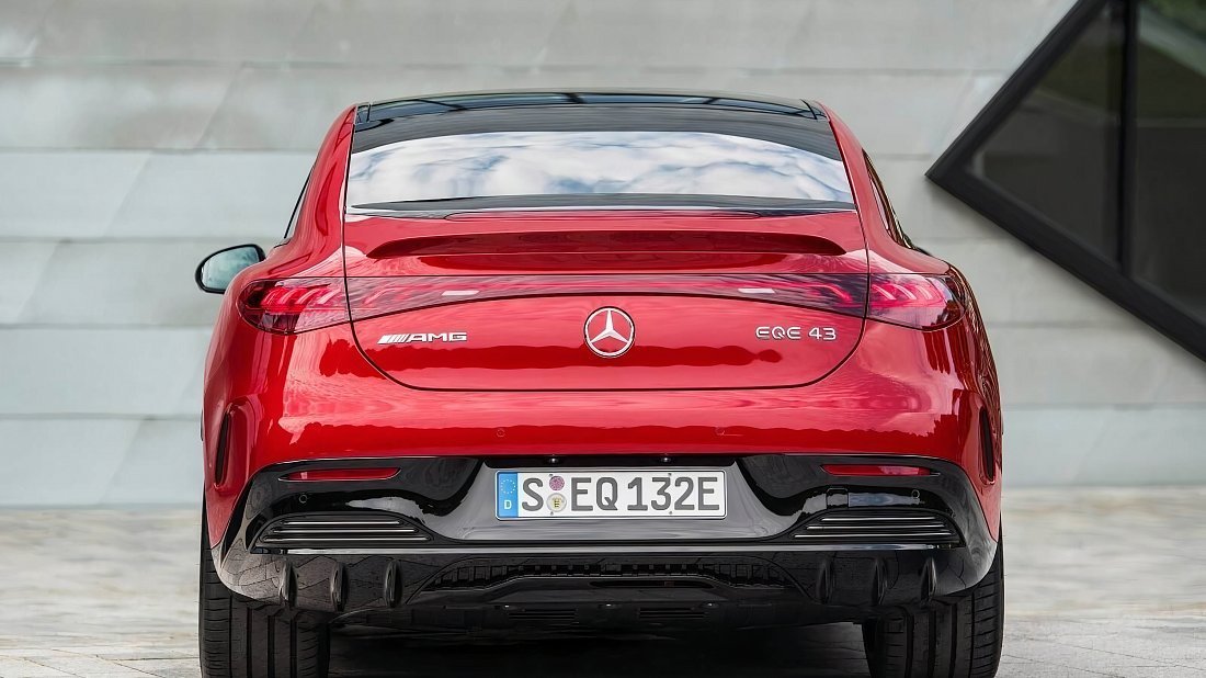 Mercedes EQE AMG 43 4MATIC (2022-…) rear view photo, taillights, trunk, spoiler, badge, bumper, exterior