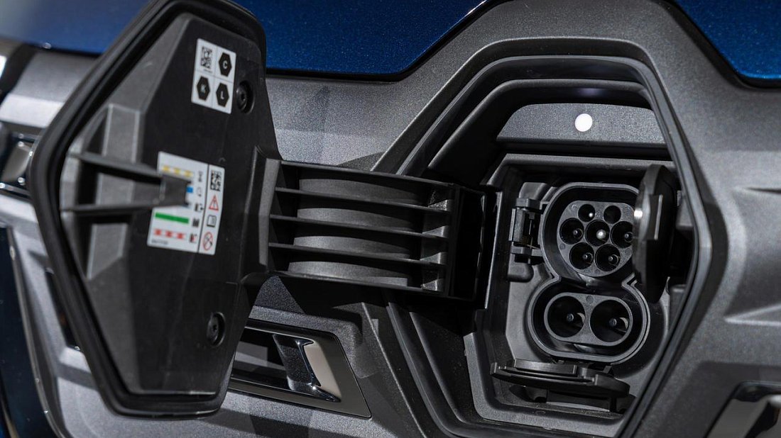 Renault Kangoo E-Tech Electric (2022-…) charge port Europe, charging, inlet, plug, connector