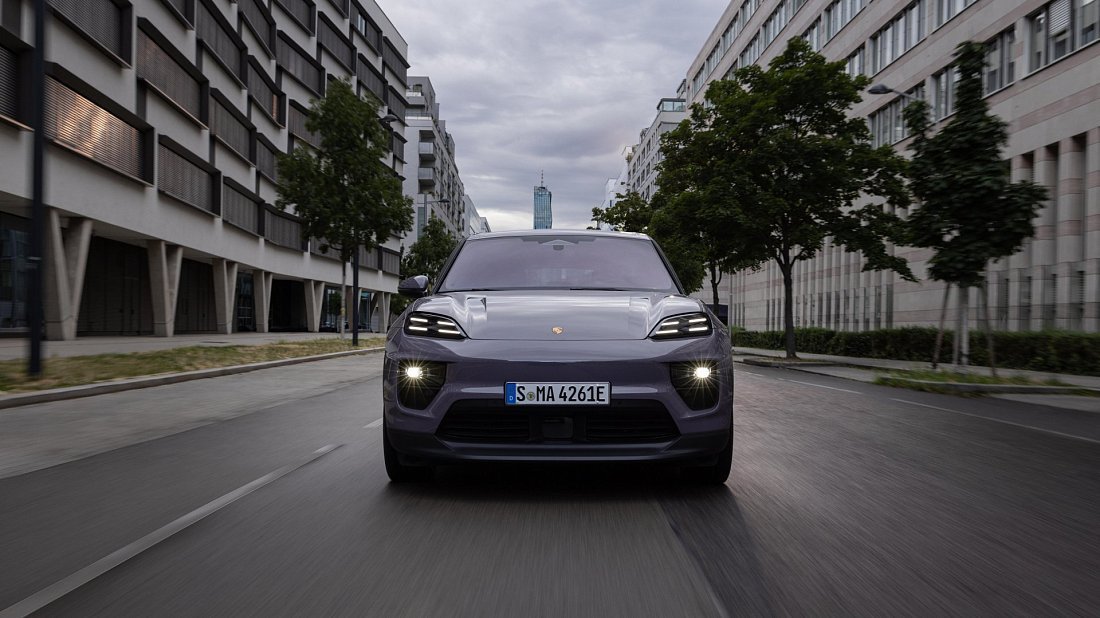 Porsche Macan 4S Electric (2024-…) front fascia, grille, headlights, bumper, exterior
