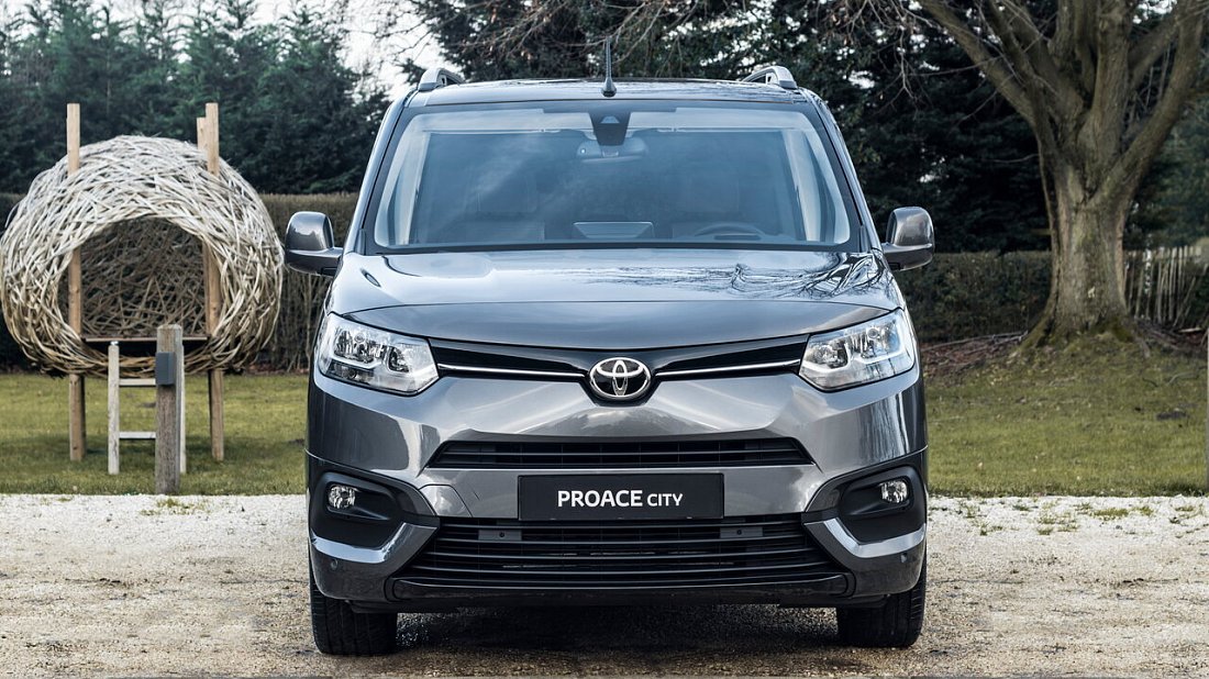 Toyota Proace City Verso Electric L2 50 kWh (2021-2024) front fascia, grille, headlights, bumper, exterior