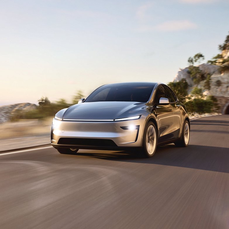 Tesla Model Overview Tesla Model Y Long Range AWD 2025 - Electric SUV Global Overview ...