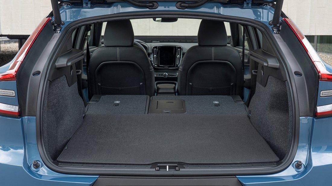 Volvo C40 Recharge (EC40) Twin Motor (2022-...) folded trunk photo, boot, expanded, folded seats, maximum volume, max cargo, max capacity, max storage