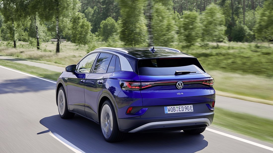 Volkswagen ID.4 Pro Performance (2021-2023) rear view, taillights, trunk, spoiler, badge, bumper, exterior