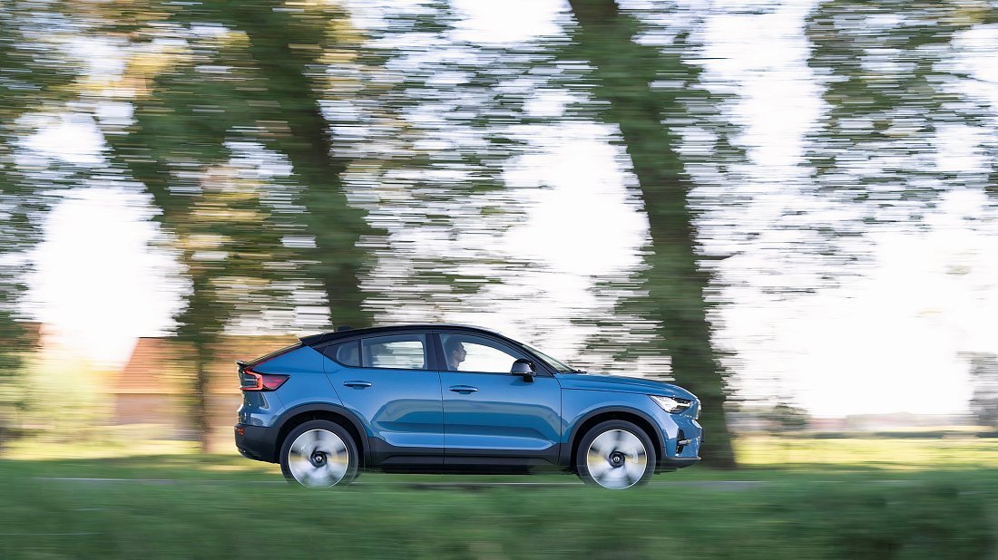 Volvo C40 Recharge (EC40) Single Motor Extended Range (2022-...) side profile, silhouette, doors, wheels, exterior