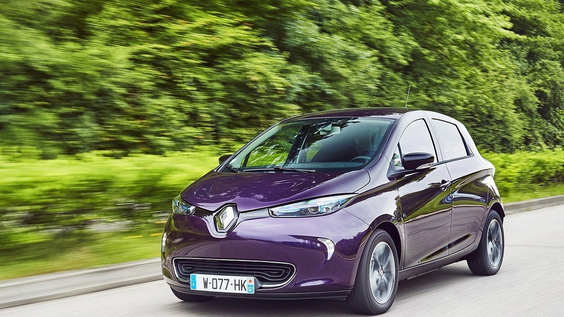 Renault Zoe Z.E. 40 R90 (2016-2019) front view, front quarter, diagonal, exterior