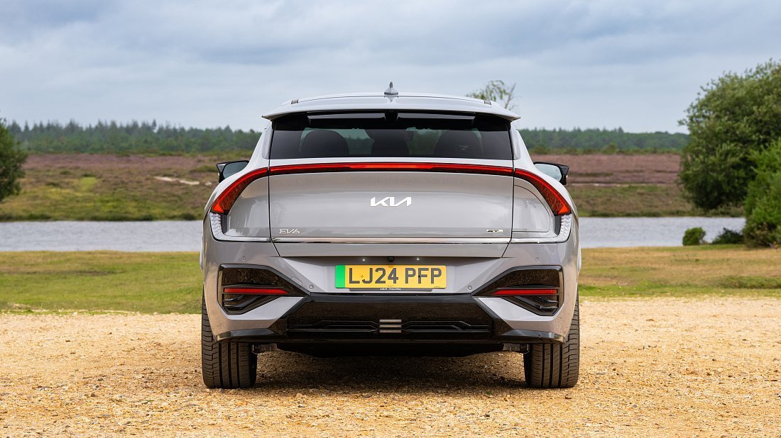 Kia EV6 Long Range RWD (2024-…) rear view, taillights, trunk, spoiler, badge, bumper, exterior