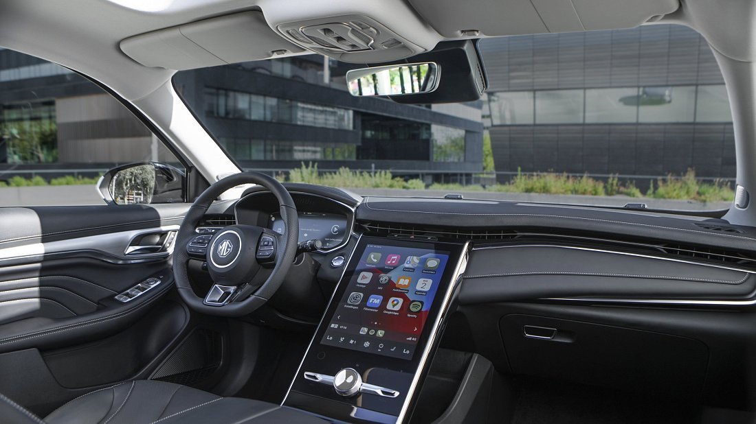 MG Marvel R (2021-…) interior, front seat, driver seat, dashboard, steering wheel, infotainment, cockpit