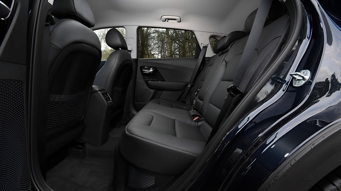 Kia Niro EV Long Range (2018-2022) rear seats, back seats, passenger seats, legroom, headroom, interior