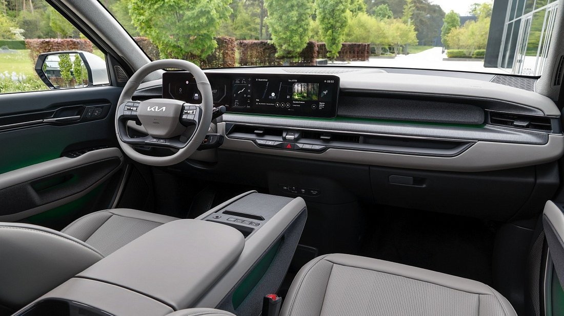 Kia EV9 Standard Range RWD (2023-…) interior, front seat, driver seat, dashboard, steering wheel, infotainment, cockpit