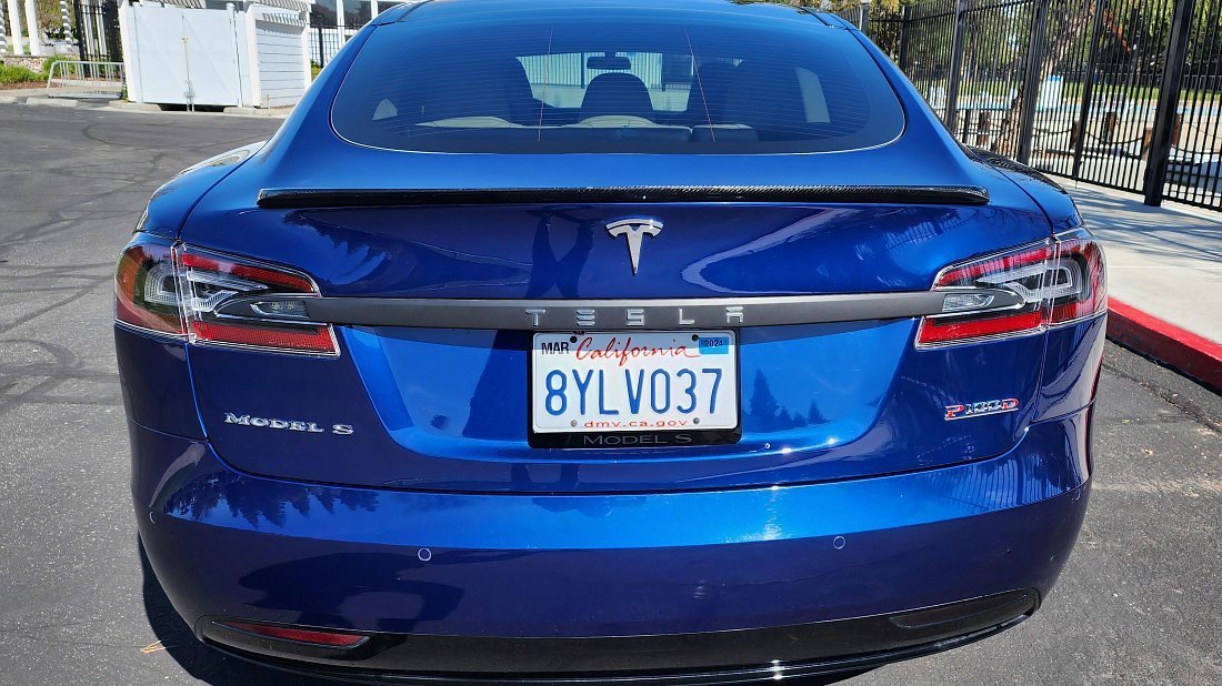 Tesla Model S P100D (2016-2019) rear view, taillights, trunk, spoiler, badge, bumper, exterior