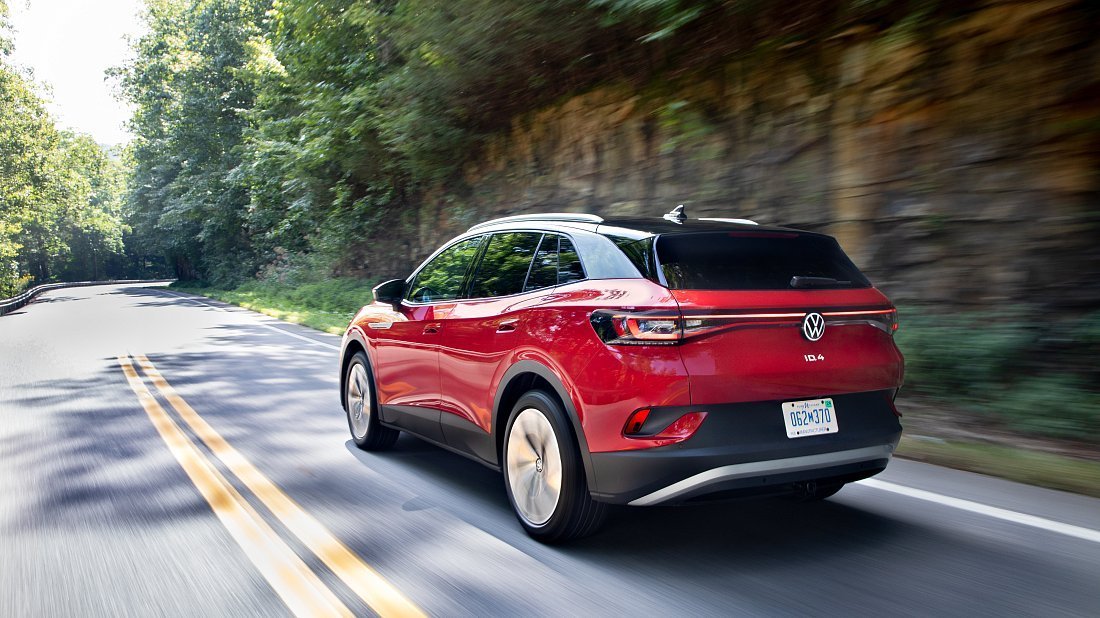 Volkswagen ID.4 Pro (2021-2022) rear quarter, three-quarter view, diagonal, exterior