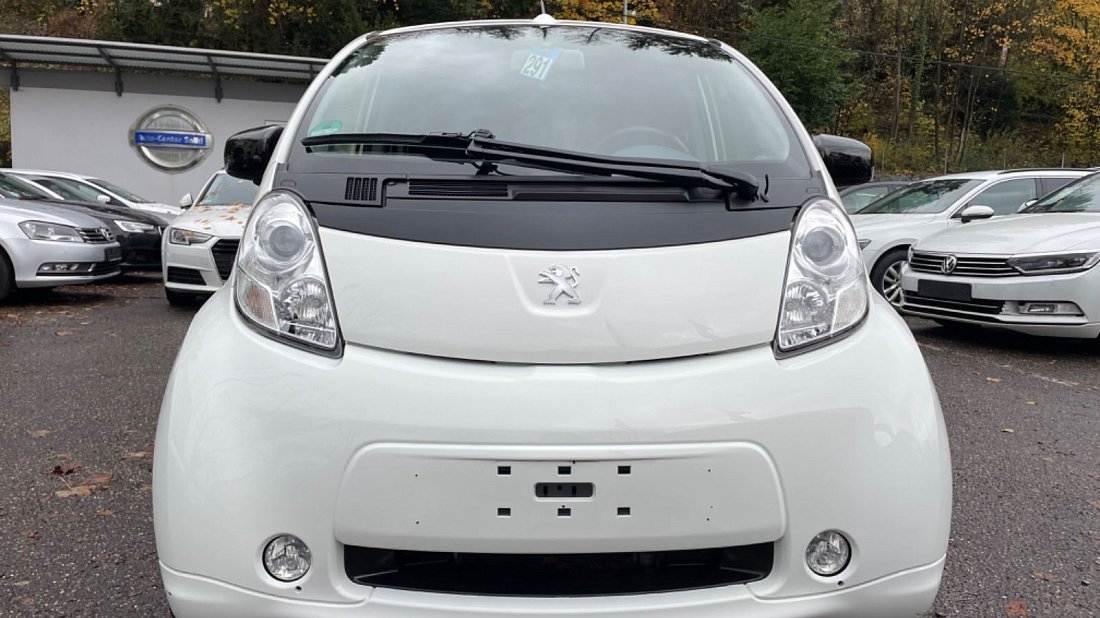 Peugeot iOn Gen 1 (2010-2020) front fascia photo, grille, headlights, bumper, exterior
