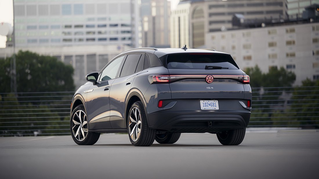 Volkswagen ID.4 AWD Pro (2024-…) rear view, taillights, trunk, spoiler, badge, bumper, exterior