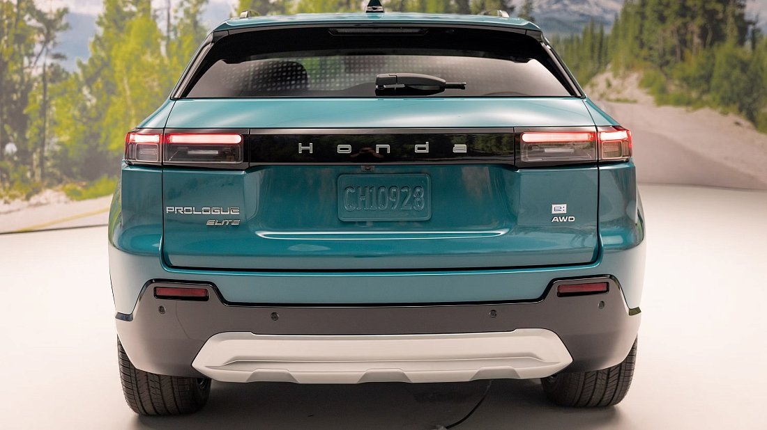 Honda Prologue FWD (2025-...) rear view, taillights, trunk, spoiler, badge, bumper, exterior