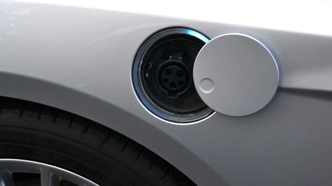 Ford Focus Electric 23 kWh (2011-2017) charge port Europe, charging, inlet, plug, connector