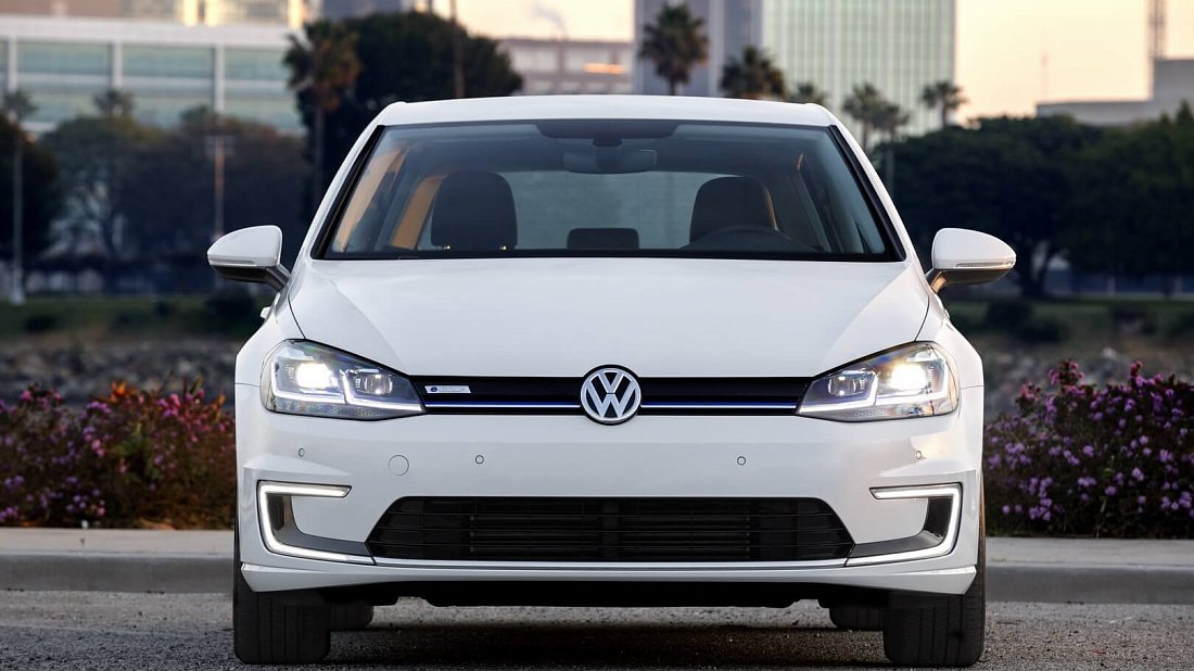 Volkswagen e-Golf 35.8 kWh (2017-2020) front fascia, grille, headlights, bumper, exterior