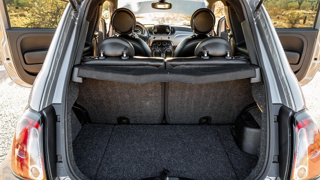Fiat 500e Hatchback 24 kWh (2013-2019) trunk photo, boot, seats up, seats upright, cargo space, cargo volume, cargo capacity, storage