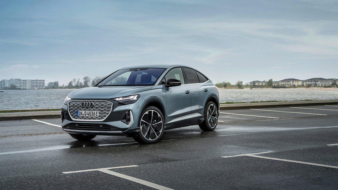 Audi Q4 Sportback e-tron 40 (2025-...) front view, front quarter, diagonal, exterior