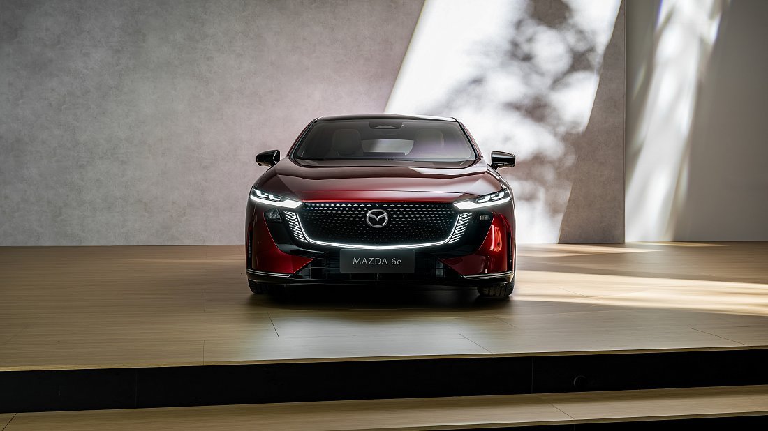 Mazda 6e Long Range (2025-…) front fascia, grille, headlights, bumper, exterior