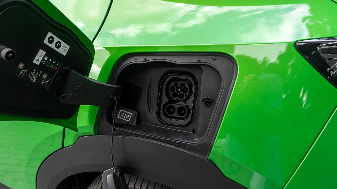 Opel Mokka Electric 50 kWh (2021-2023) charge port Europe photo, charging, inlet, plug, connector