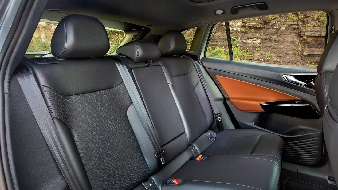 Volkswagen ID.4 AWD Pro (2021-2023) rear seats, back seats, passenger seats, legroom, headroom, interior