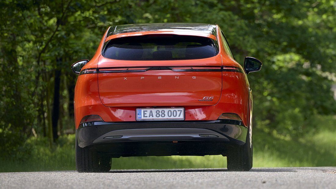 XPENG G6 AWD Performance (2024-...) rear view, taillights, trunk, spoiler, badge, bumper, exterior