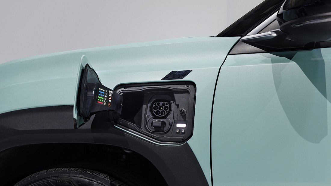 Renault 4 E-Tech EV40 120hp (2025-...) charge port Europe, charging, inlet, plug, connector
