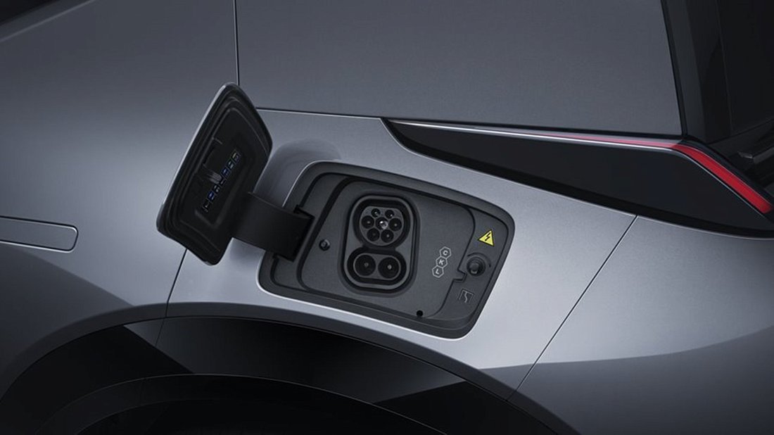 Zeekr X Privilege AWD (2023-…) charge port Europe, charging, inlet, plug, connector