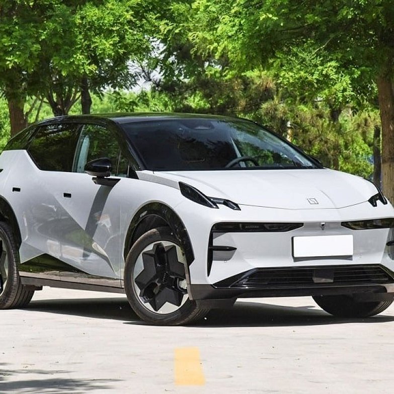 メル54526　エクリュ36 Women's GG crystal Screener sneaker in ivory leather | GUCCI® US