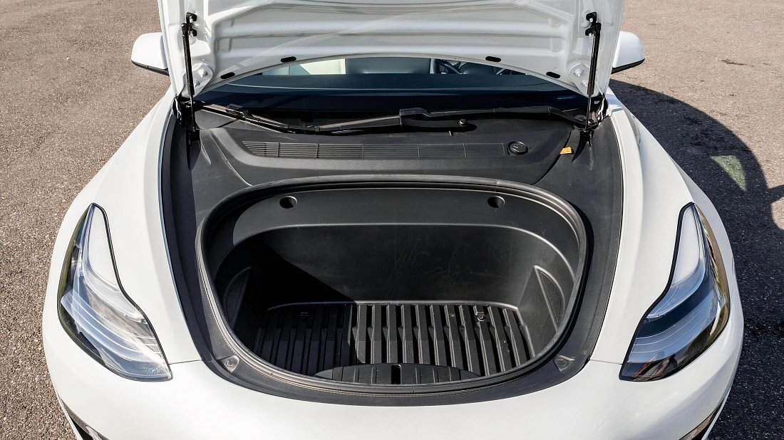 Tesla Model 3 Mid Range (2018-2020) frunk, front trunk, under hood, storage, cargo, capacity, bonus space