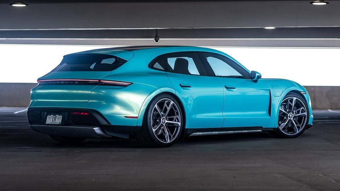 Porsche Taycan Turbo Sport Turismo (2022-2024) rear quarter, three-quarter view, diagonal, exterior