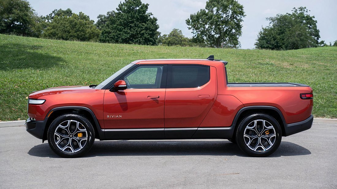 Rivian R1T Quad-Motor AWD Large (2022-…) side profile, silhouette, doors, wheels, exterior