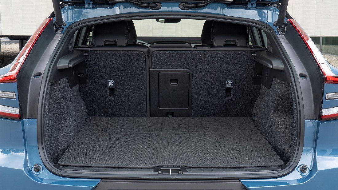 Volvo C40 Recharge (EC40) Single Motor Extended Range (2022-...) trunk, boot, seats up, seats upright, cargo space, cargo volume, cargo capacity, storage