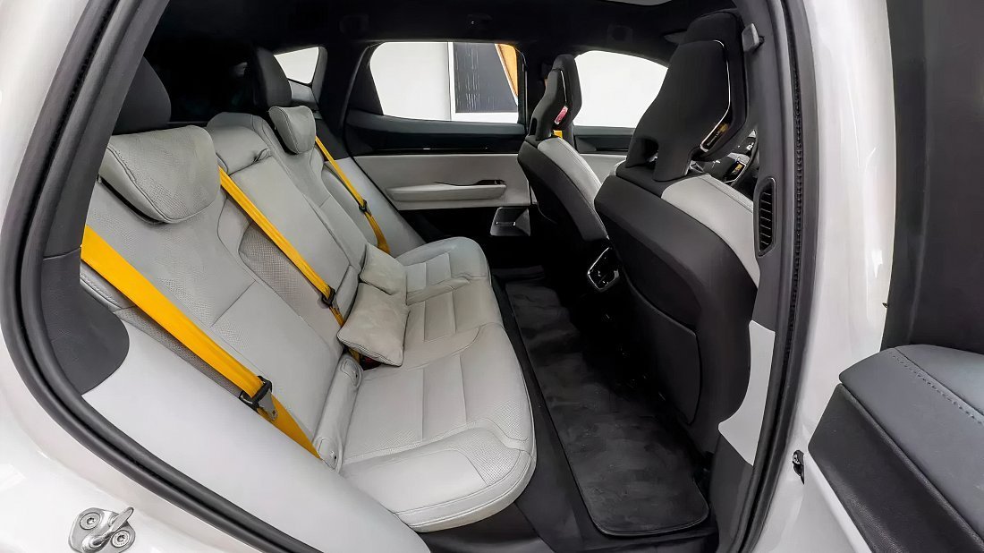 Polestar 3 Long Range Dual Motor (2024-…) rear seats, back seats, passenger seats, legroom, headroom, interior
