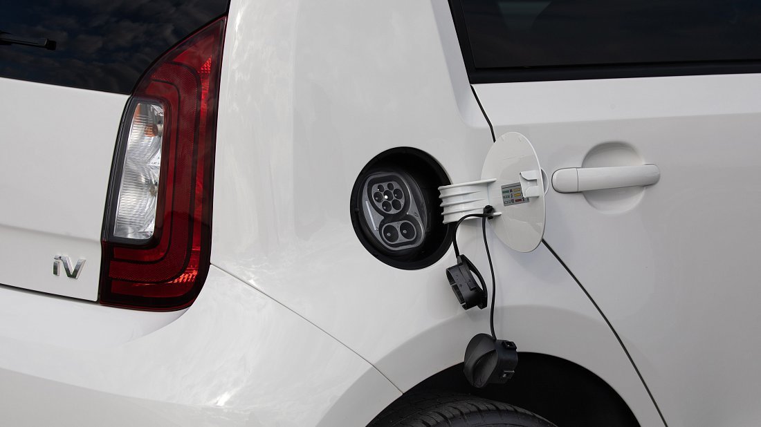 Škoda Citigo-e iV (2019-2021) charge port Europe, charging, inlet, plug, connector