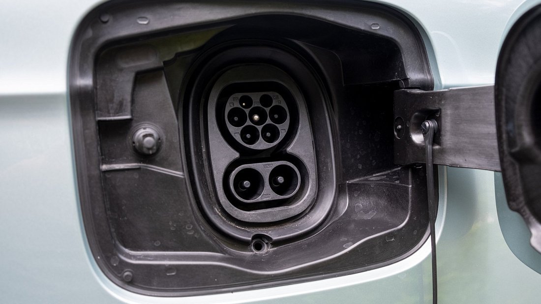 Škoda Enyaq Coupe RS (2023-2025) charge port Europe, charging, inlet, plug, connector
