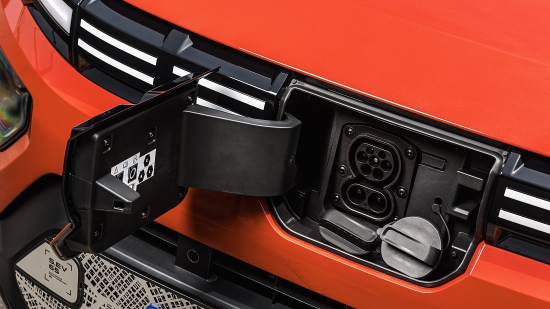 Dacia Spring Electric 45 (2024-…) charge port Europe, charging, inlet, plug, connector