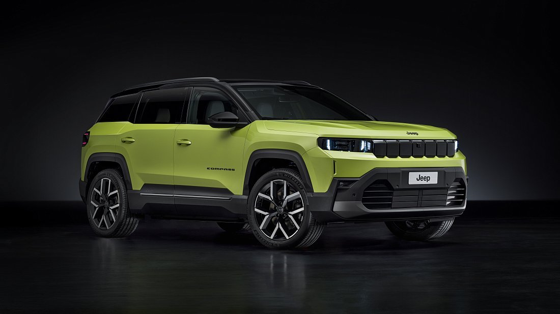 Jeep Compass Electric (2025-…) front view photo, front quarter, diagonal, exterior