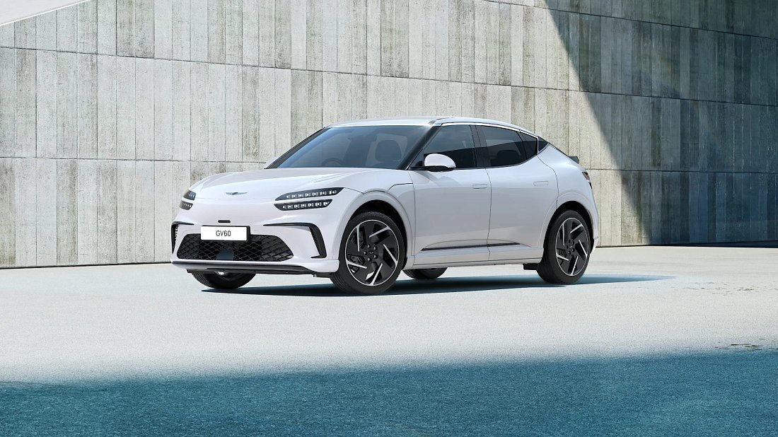 Genesis GV60 Standard RWD (2025-…) front view photo, front quarter, diagonal, exterior