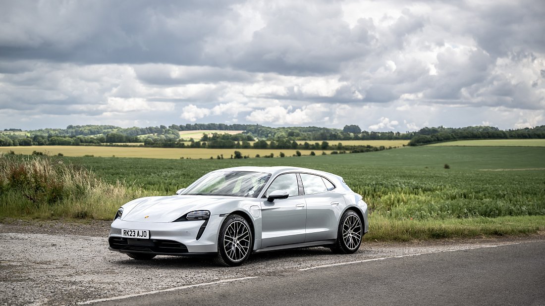 Porsche Taycan RWD Plus Sport Turismo (2022-2024) front view, front quarter, diagonal, exterior