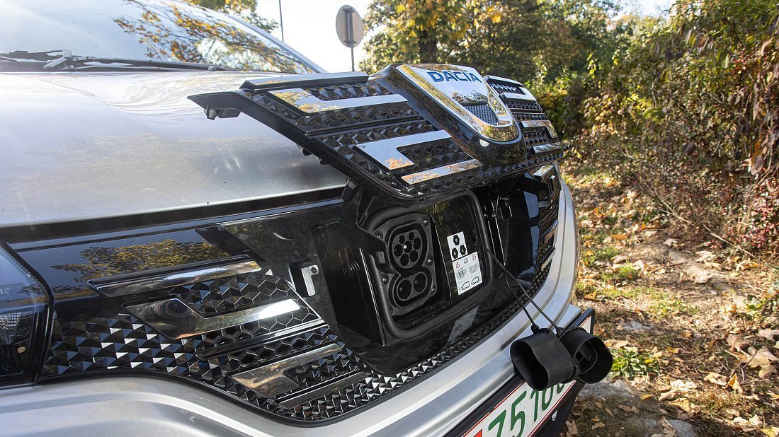 Dacia Spring Electric (2021-2022) charge port Europe photo, charging, inlet, plug, connector