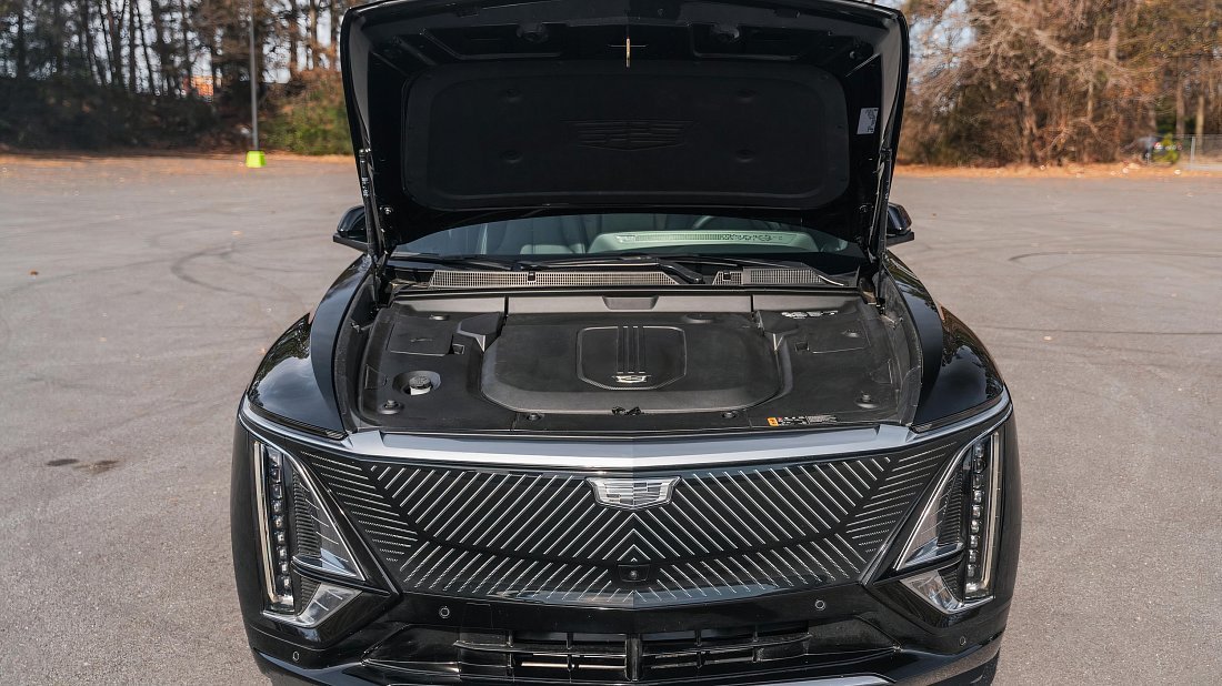 Cadillac Lyriq AWD (2022-…) frunk photo, front trunk, under hood, storage, cargo, capacity, bonus space