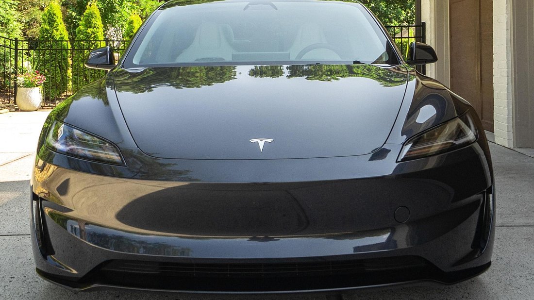 Tesla Model 3 Performance (2025-...) front fascia photo, grille, headlights, bumper, exterior