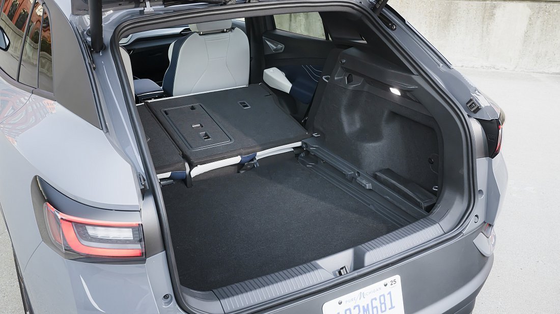Volkswagen ID.4 AWD Pro (2024-…) trunk, boot, expanded, folded seats, maximum volume, max cargo, max capacity, max storage